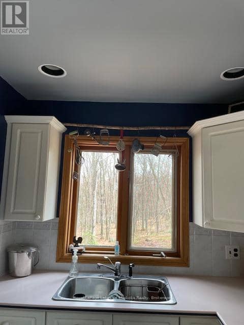 22 Frank Lane — photo 14 of 25