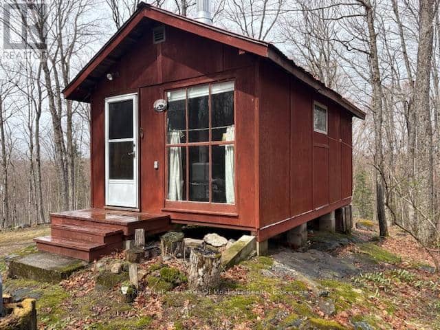 22 Frank Lane — photo 21 of 25