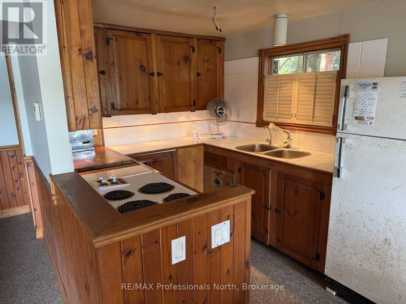 1019 Arrowhead Drive — photo 10 of 40