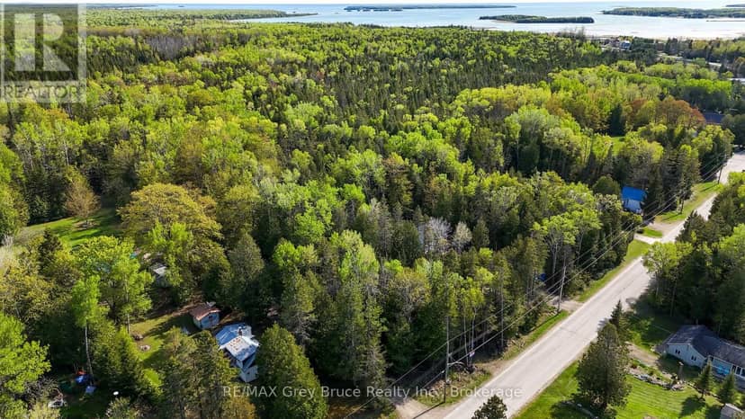 Unit 6 Stokes Bay Road — photo 10 of 23