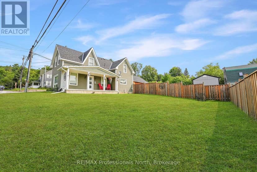 33 Maple Avenue, Dysart et al, photo 3