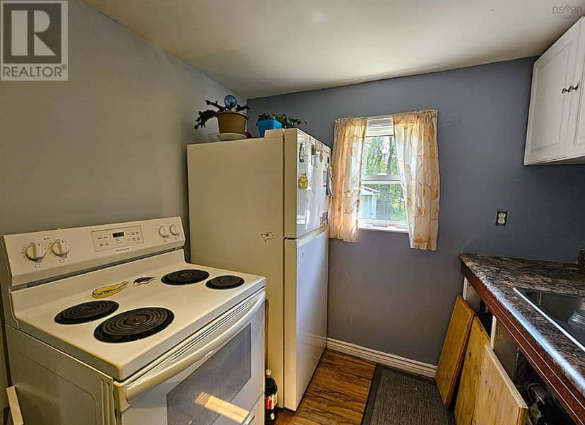 59 Salter Avenue — photo 17 of 31