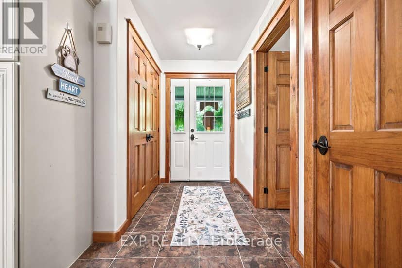 61 Rosebrugh Road — photo 14 of 40