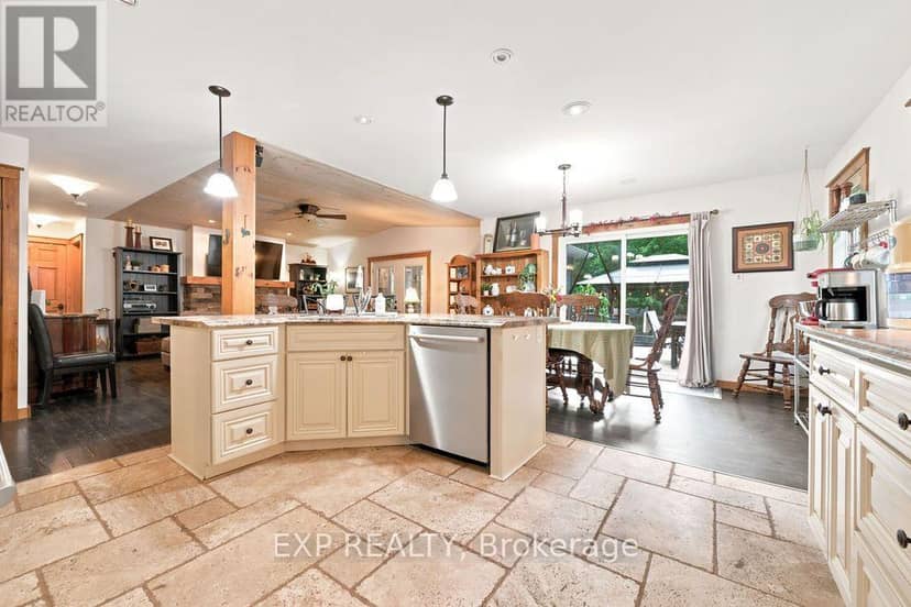 61 Rosebrugh Road — photo 23 of 40