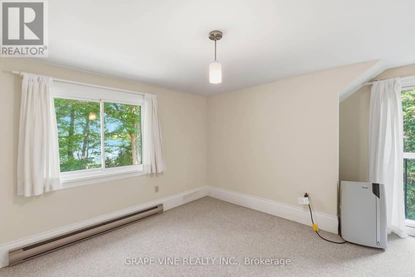 68 Goodman Crescent — photo 17 of 40