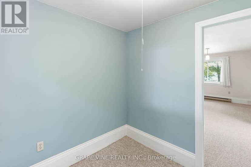 68 Goodman Crescent — photo 20 of 40