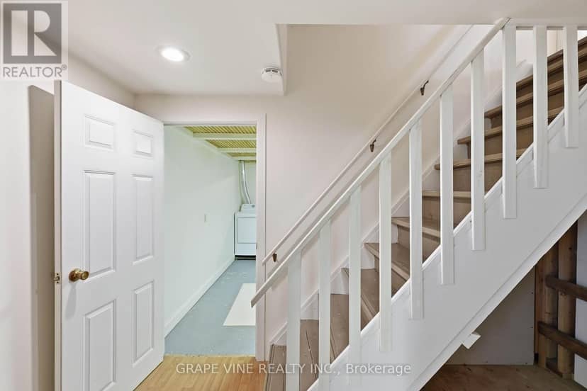 68 Goodman Crescent — photo 26 of 40