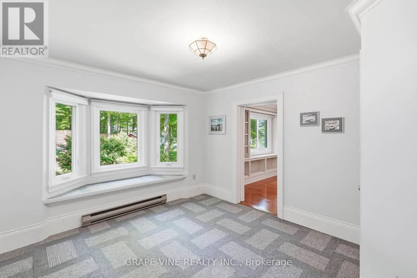 68 Goodman Crescent — photo 9 of 40