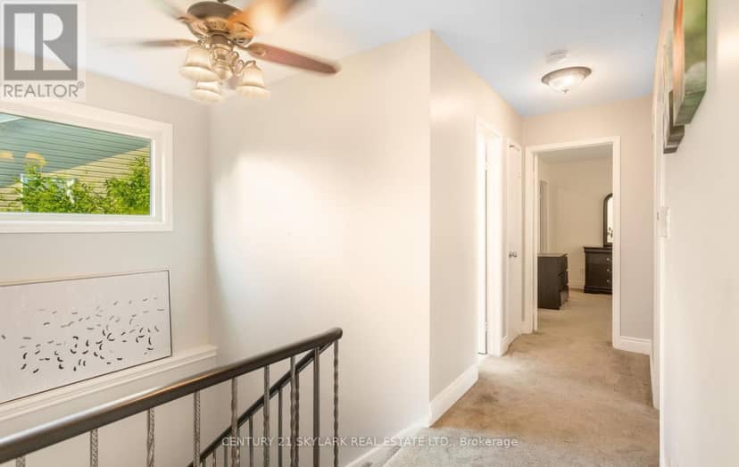 574 Sunnyvale Crescent — photo 16 of 30
