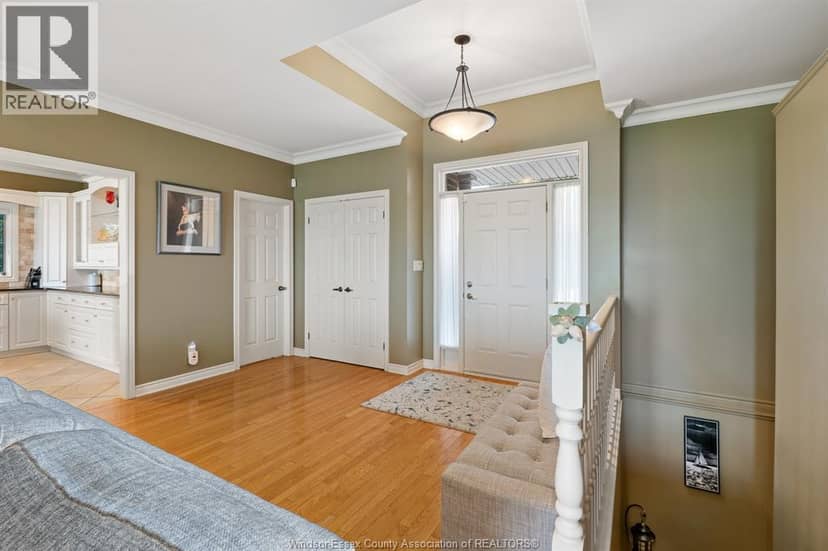 501 Lake Drive — photo 8 of 40