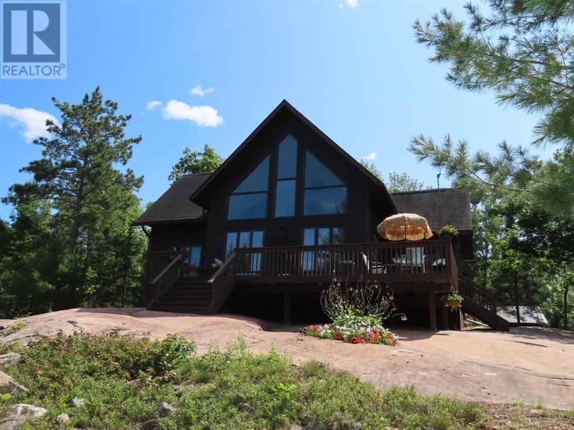 307 Pollard DR, Desbarats