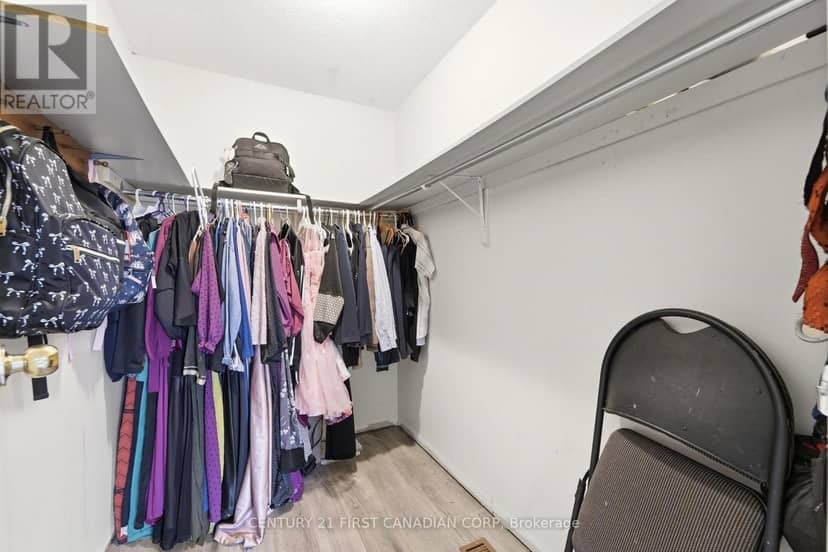 71 Edward Street — photo 12 of 28