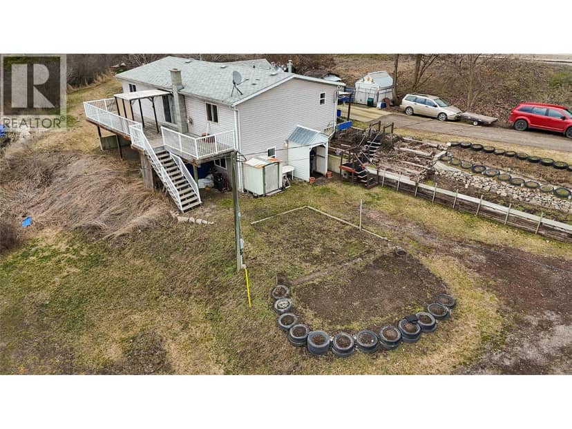 327 97A Highway, Spallumcheen, photo 4