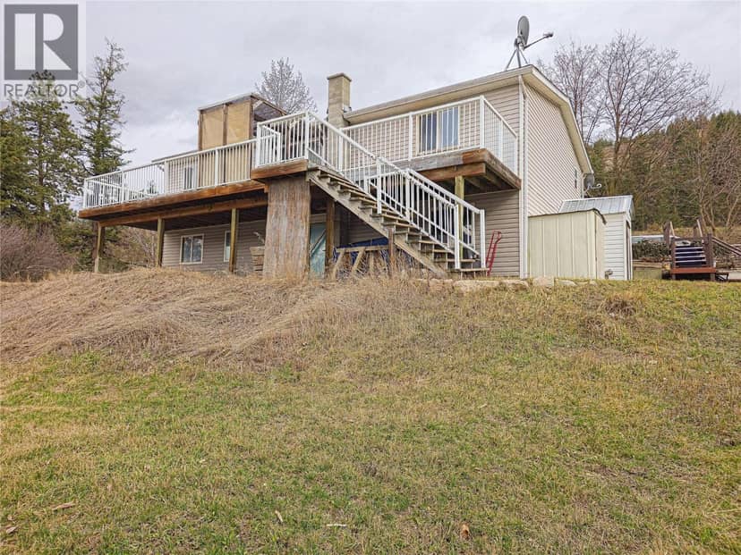 327 97A Highway, Spallumcheen, photo 3