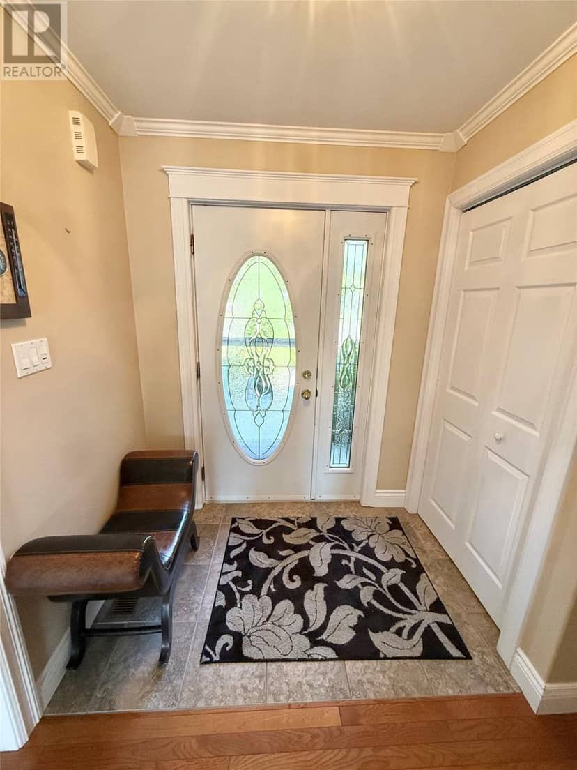 8 Harmsworth Drive — photo 14 of 38