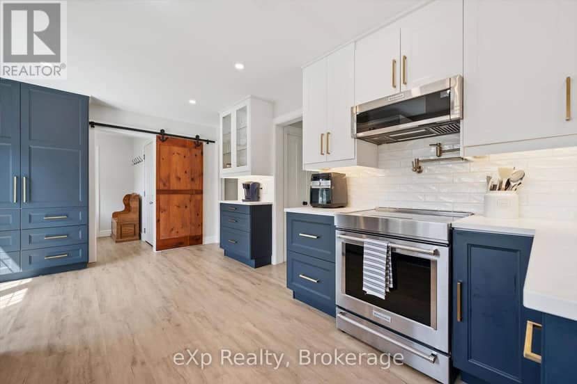 17 Carmine Place — photo 16 of 40
