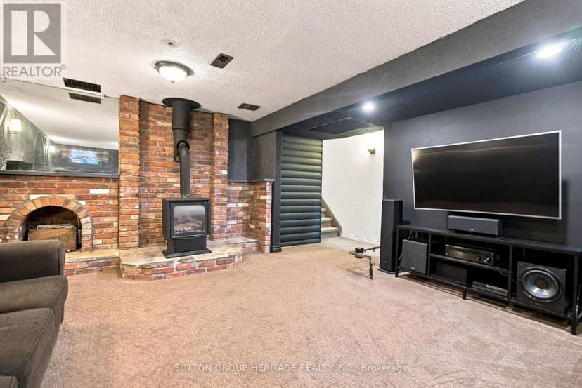 843 Carnation Court — photo 19 of 40