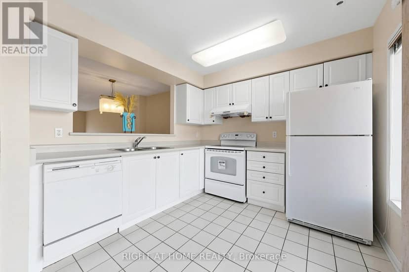 130 - 83 Mondeo Drive — photo 9 of 27