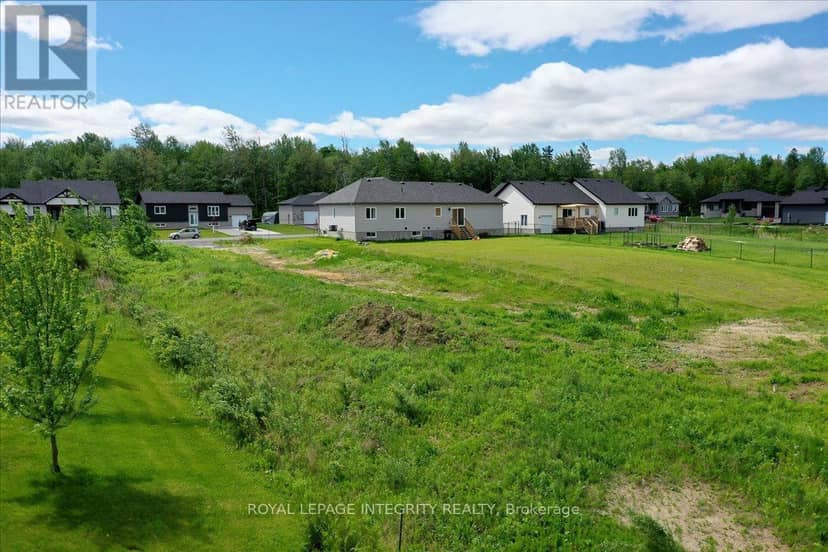 237 Roxanne Street — photo 8 of 14