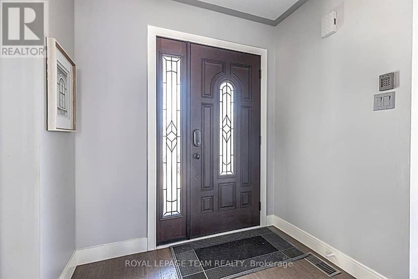 124 Kennevale Drive, Ottawa, photo 2