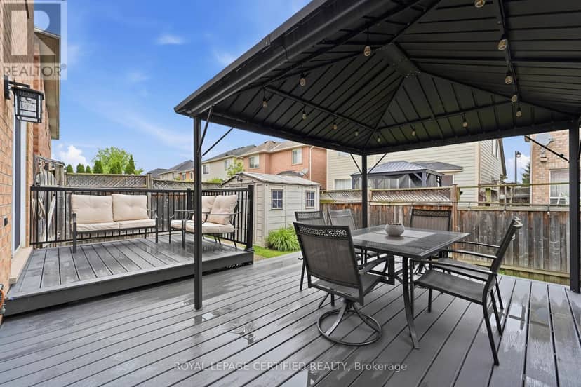 1149 Barr Crescent — photo 28 of 31