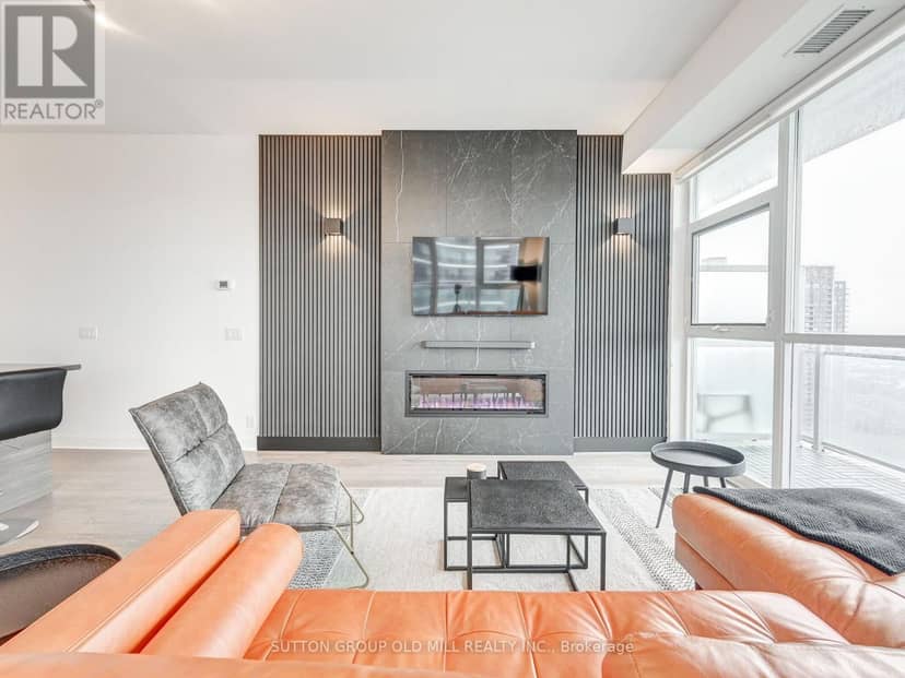 LPH3704 - 33 Shorebreeze Drive — photo 11 of 28