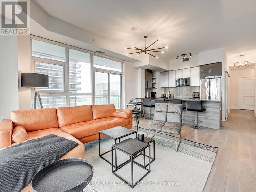 LPH3704 - 33 Shorebreeze Drive — photo 13 of 28