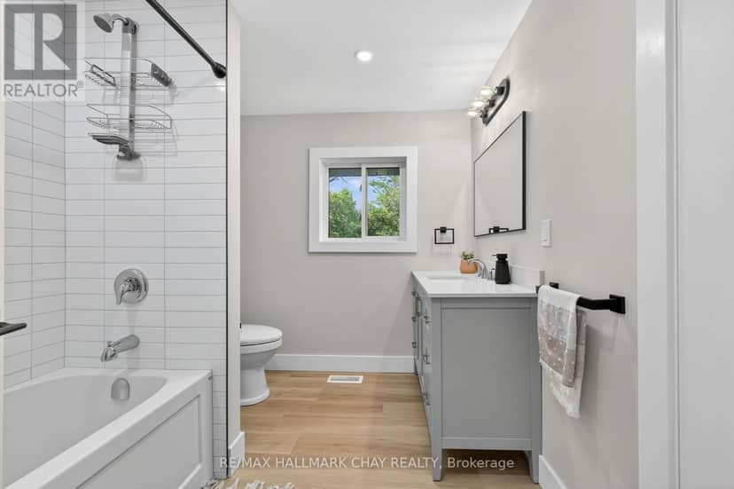 8717 Beachwood Road — photo 3 of 33