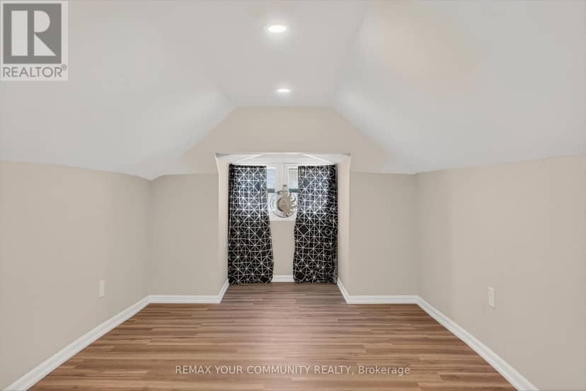 426 Wolsely Street — photo 20 of 27