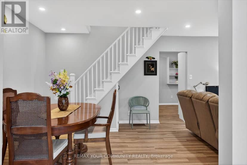 426 Wolsely Street — photo 6 of 27