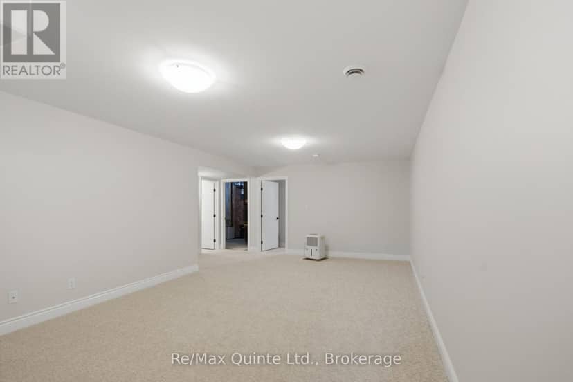 94 Raycroft Drive — photo 20 of 27