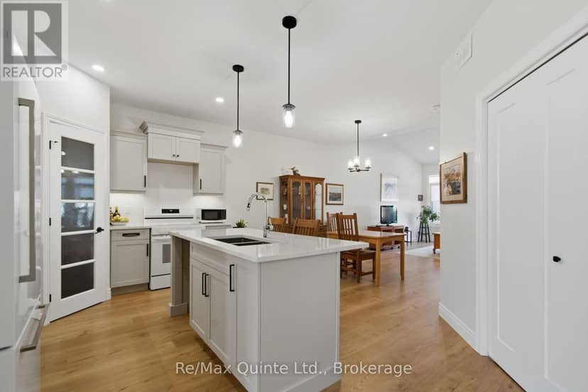 94 Raycroft Drive, Belleville, photo 4