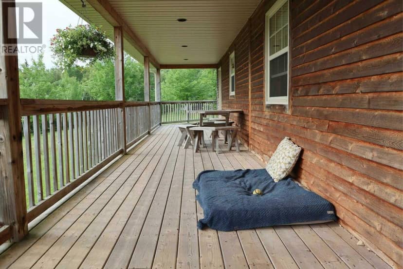415 Green Road — photo 13 of 20