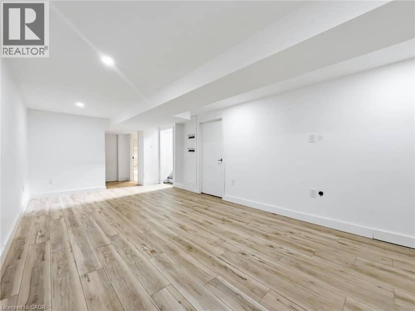 220 CAIRN Street — photo 33 of 40