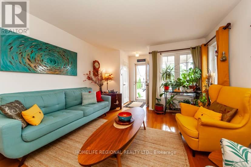 20 Rosemarie Crescent — photo 4 of 23