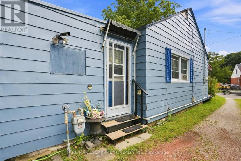 9 Lancaster Avenue — photo 24 of 24