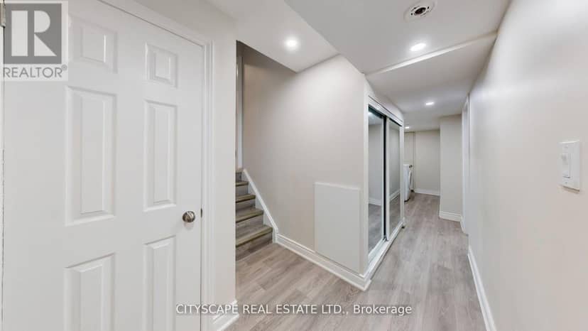 8655 Westport Drive — photo 37 of 40