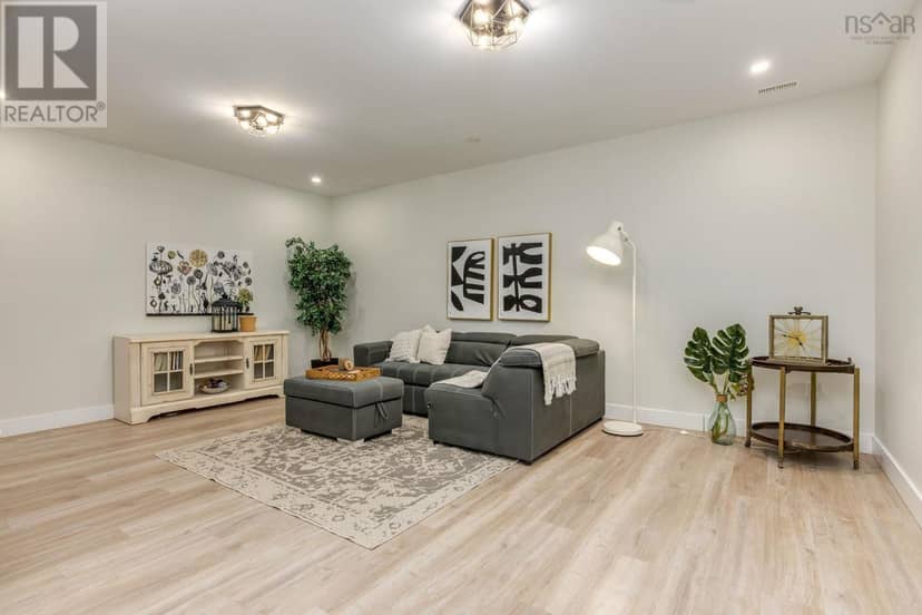 72 Bristolton Avenue — photo 37 of 40