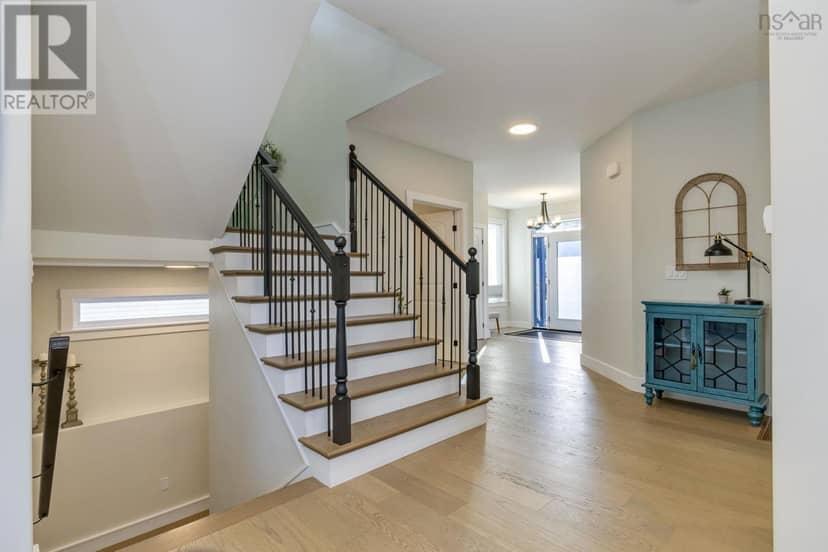 72 Bristolton Avenue — photo 9 of 40