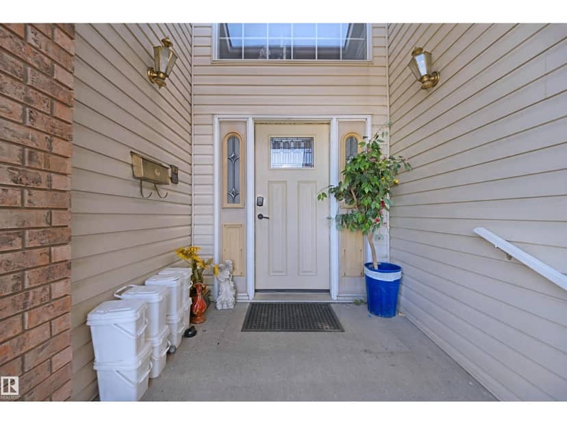 5107 17 AV NW, Edmonton, photo 3