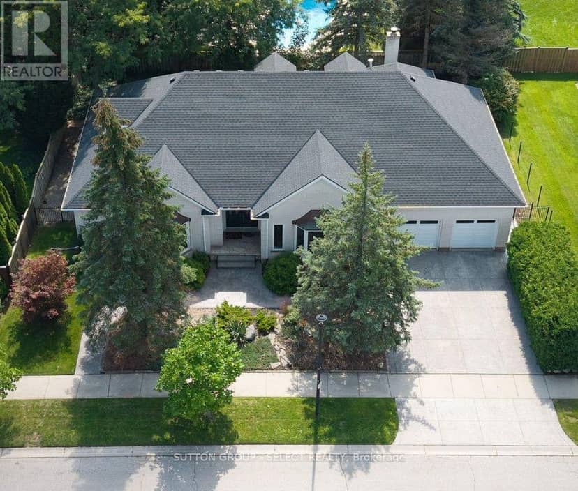 173 Whiteacres Drive, London North, photo 3
