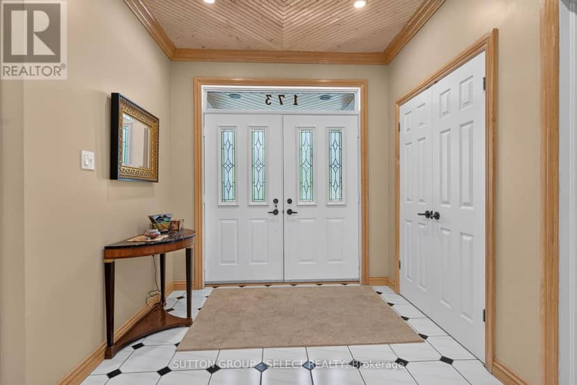 173 Whiteacres Drive, London North, photo 6