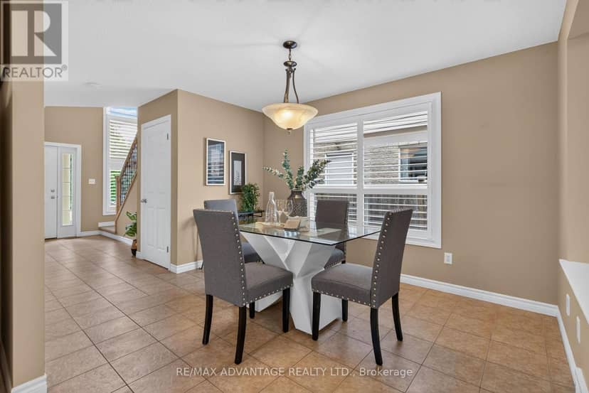 782 Reeves Avenue — photo 5 of 40