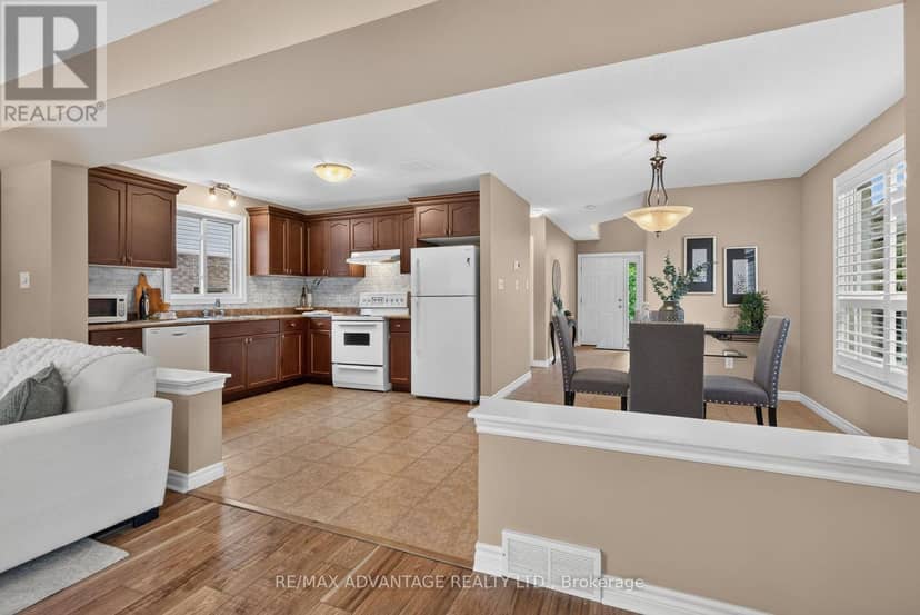 782 Reeves Avenue — photo 7 of 40