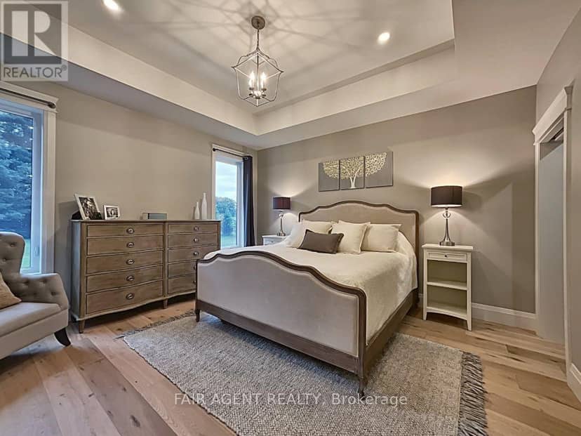 93 Woodland Drive — photo 14 of 19