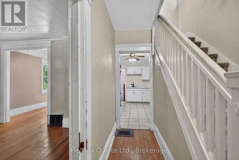 26 Turnbull Street, Belleville, photo 5