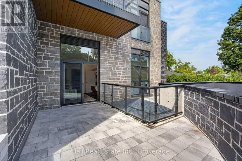 116 - 99 Louisa Street — photo 32 of 38