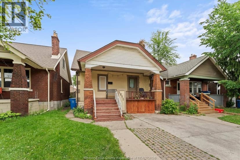 1571 Goyeau — photo 2 of 22