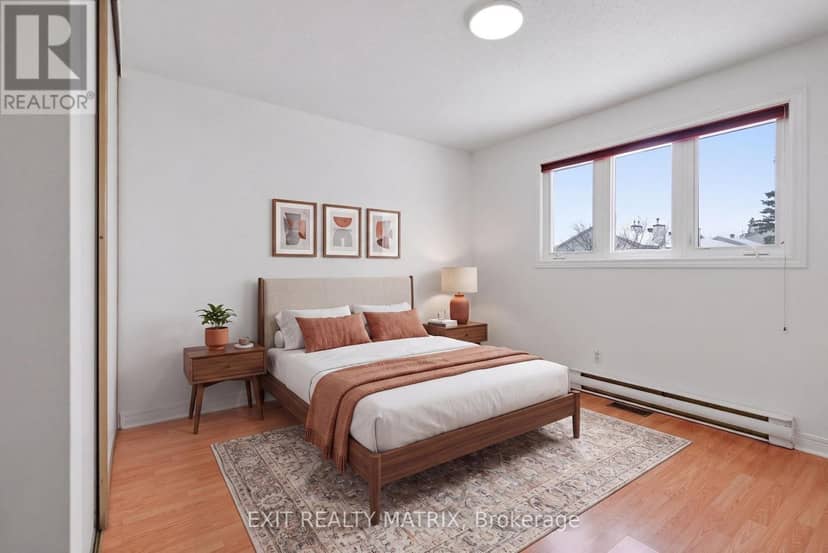 727 Brome Crescent — photo 13 of 27