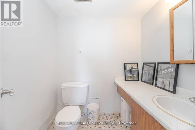 1210 - 85 Emmett Avenue — photo 25 of 40